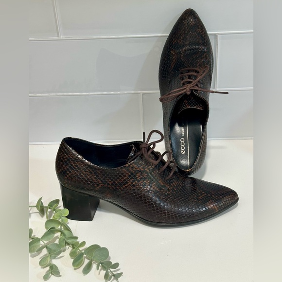 Ecco Shoes - ECCO brown snakeskin finish leather point toe block heel booties shoes EU 38 New